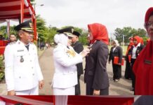 Bupati Mura Pimpin Upacara HUT RI Ke-80 Di Halaman Pemkab Musi Rawas